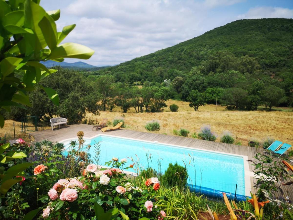 Domaine De Montbarri Bed & Breakfast La Tour-sur-Orb Exterior photo