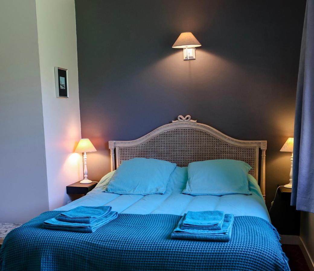 Domaine De Montbarri Bed & Breakfast La Tour-sur-Orb Exterior photo